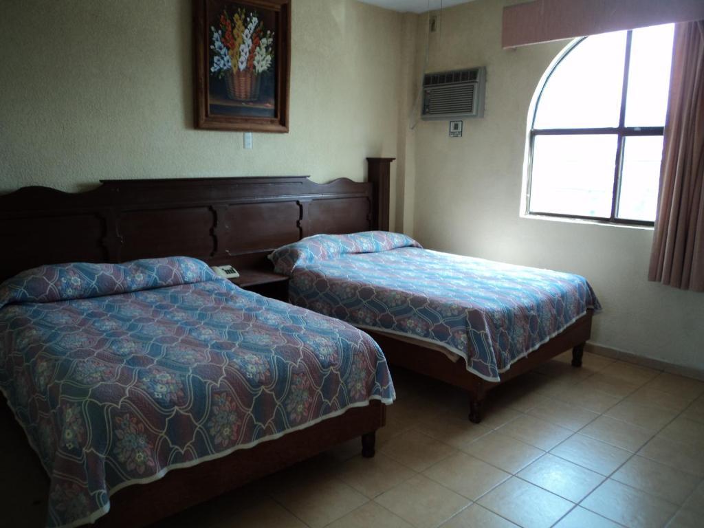 Hotel Mario'S Inn Ramos Arizpe Exterior foto